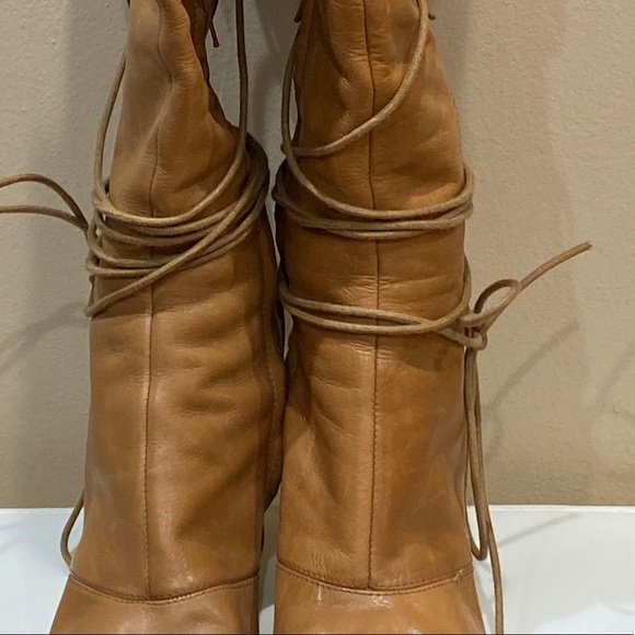 Nine West leather with Rabbit hair fur trim boots. - Picture 10 of 17